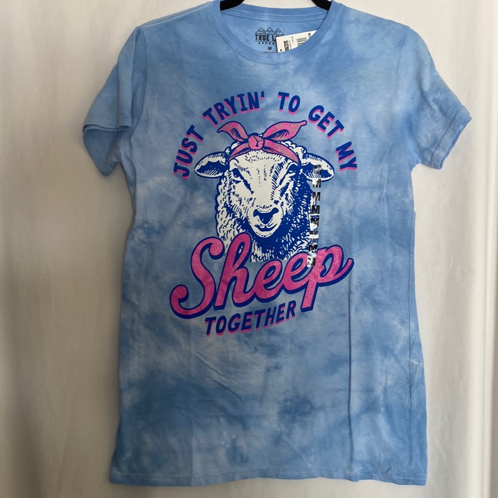 NWT… ladies medium t-shirt